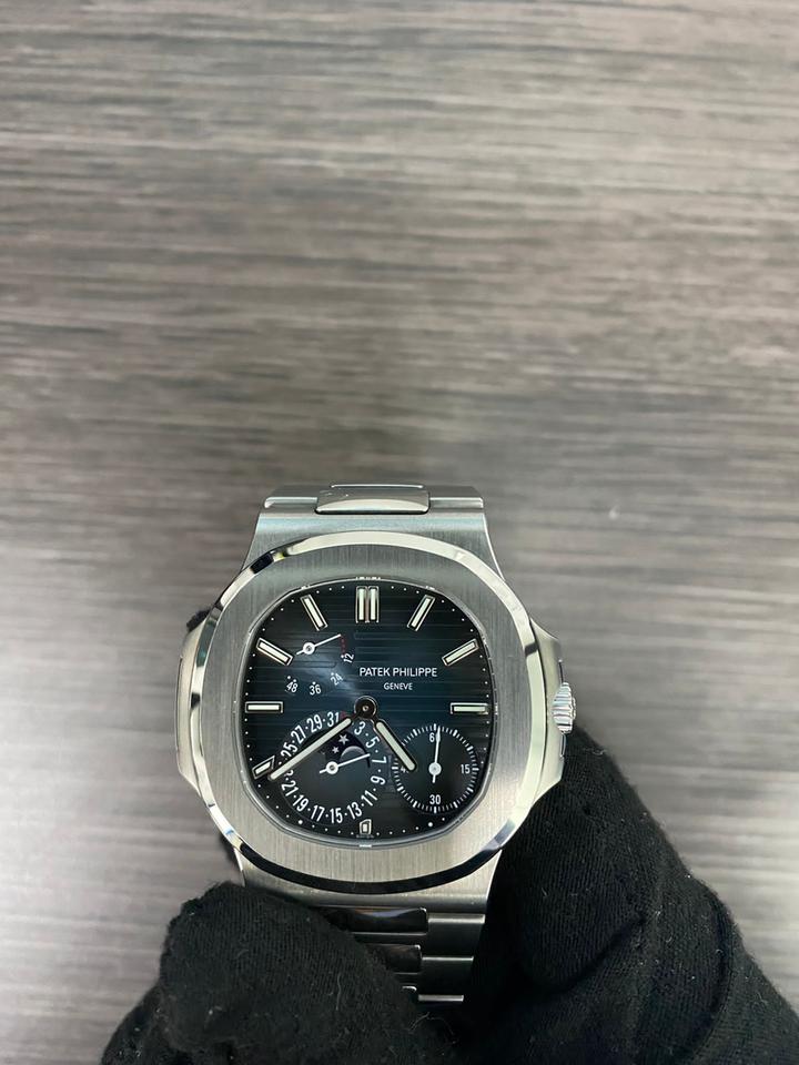 Patek Philippe Nautilus 5712/1A